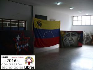 Símbolos Patrios e insignias en el auditorio del INCES, avenida Lara, Valencia, Carabobo.