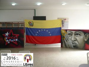 Símbolos Patrios e insignias en el auditorio del INCES, avenida Lara, Valencia, Carabobo.